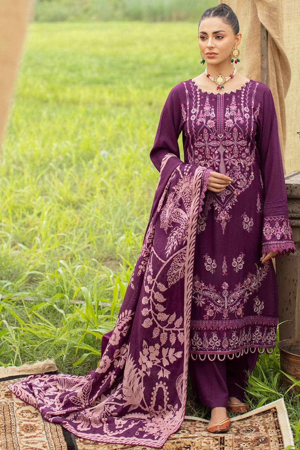 img_ramsha_reet_karandi_awwal_boutique