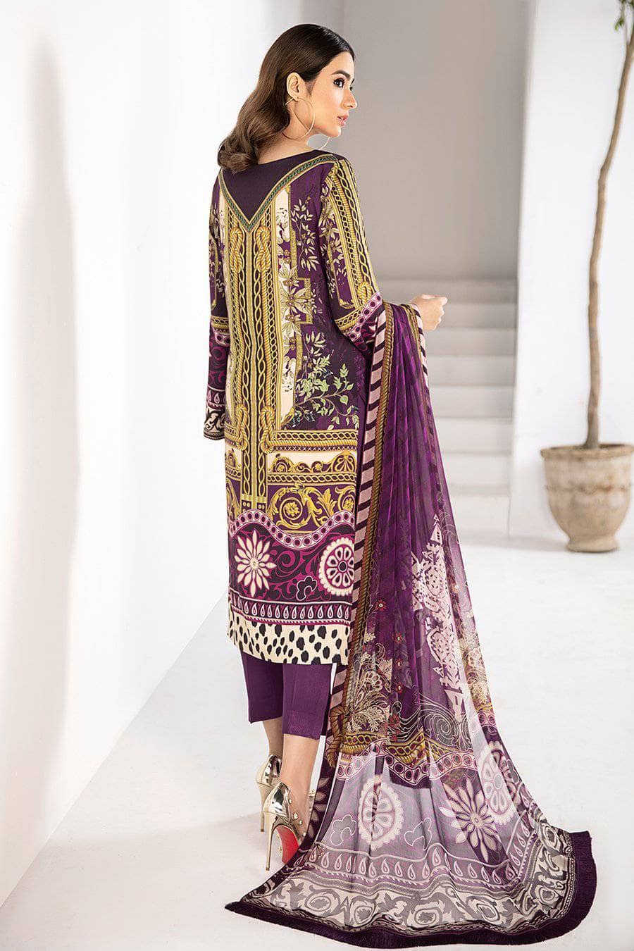 img_ramsha_reet_linen_awwal_boutique