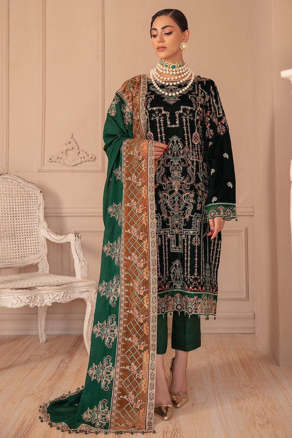 img_ramsha_velvet_awwal_boutique