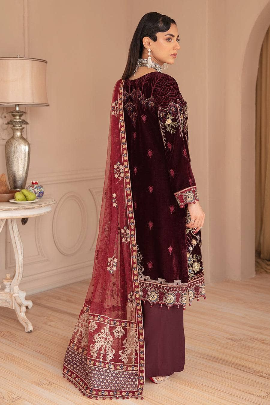 img_ramsha_velvet_awwal_boutique