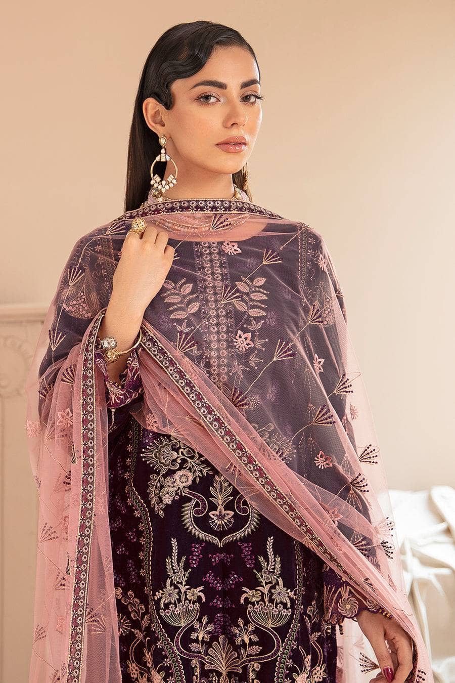 img_ramsha_velvet_awwal_boutique
