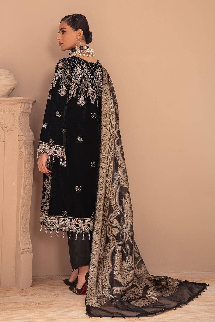 img_ramsha_velvet_awwal_boutique