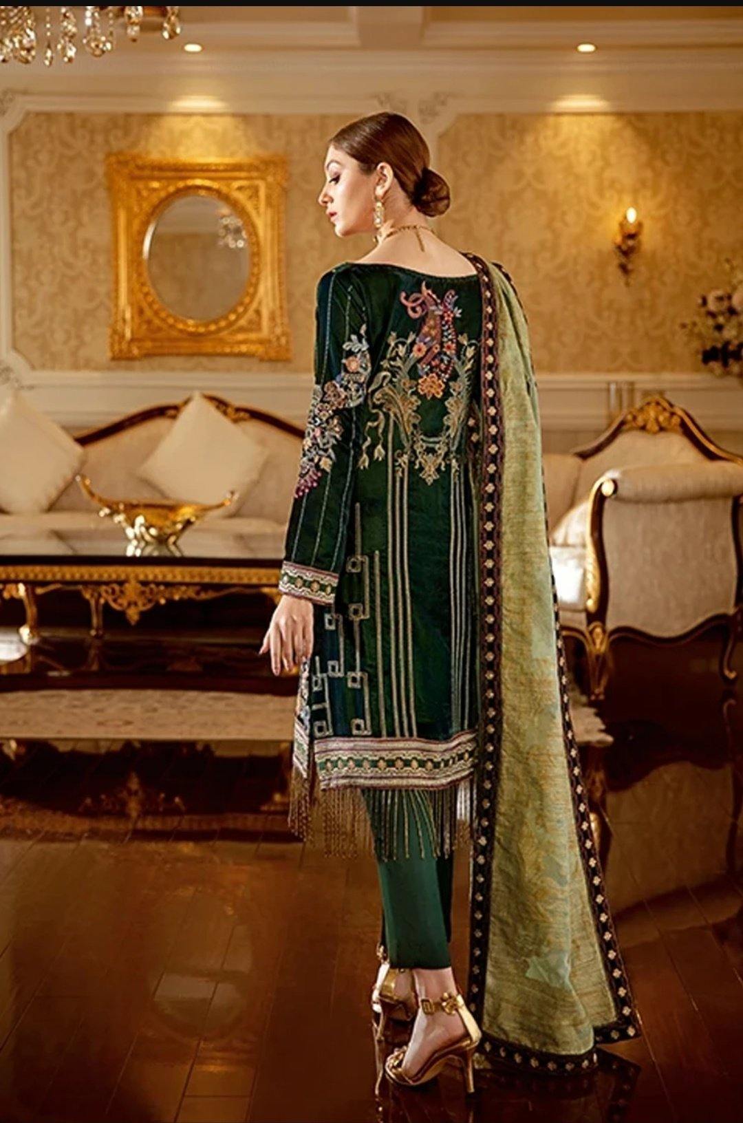 img_ramsha_velvet_awwal_boutique