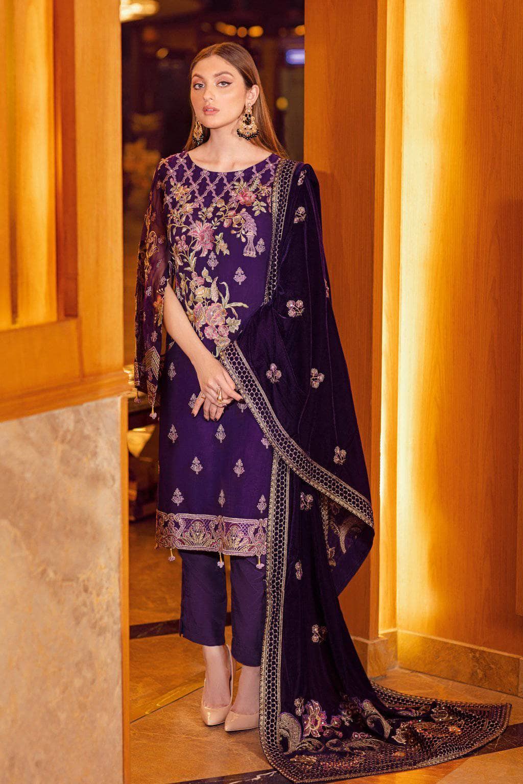 img_ramsha_velvet_collection_awwal_boutique