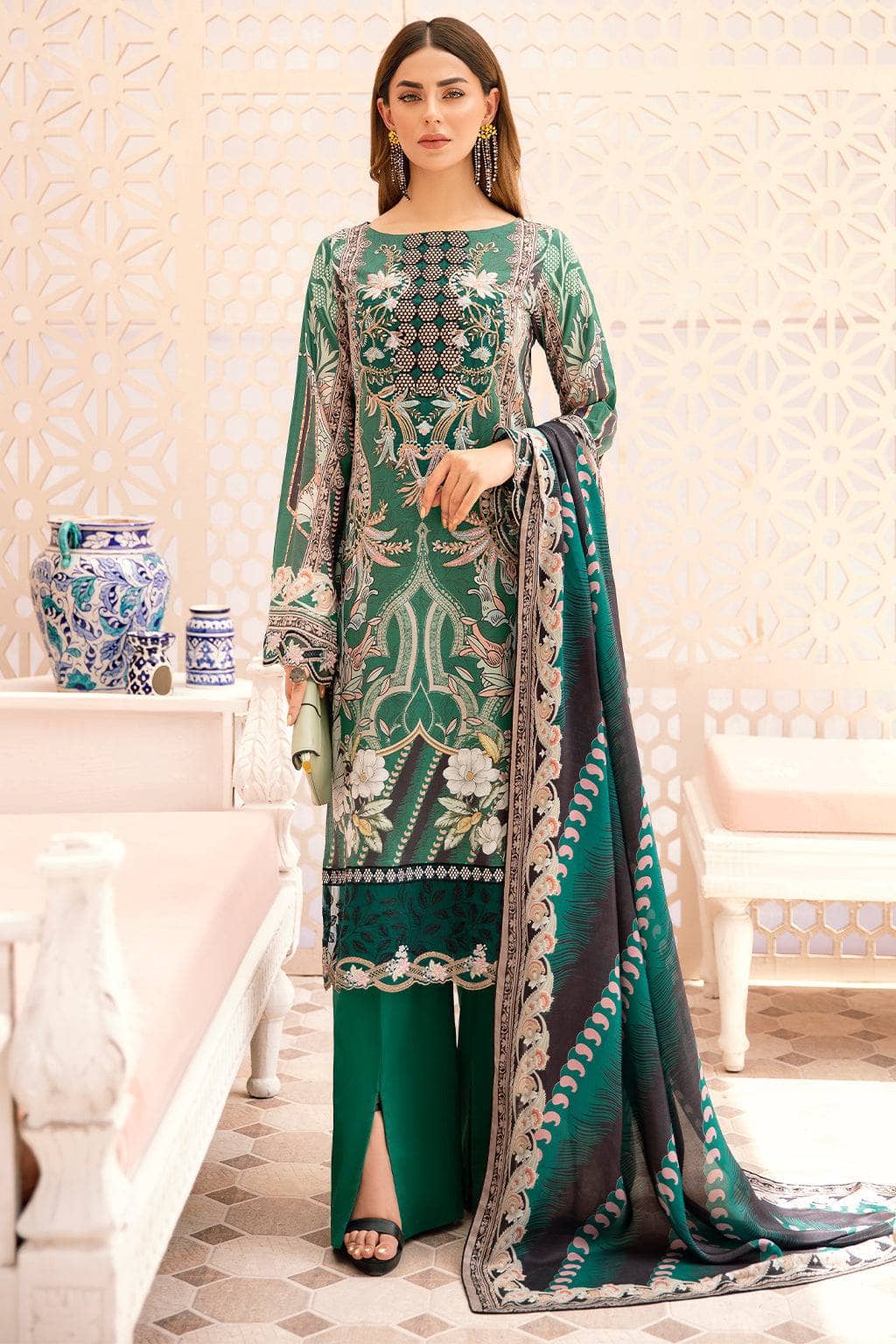 Img_rangrez_by_ramsha_lawn_22_awwal_boutique