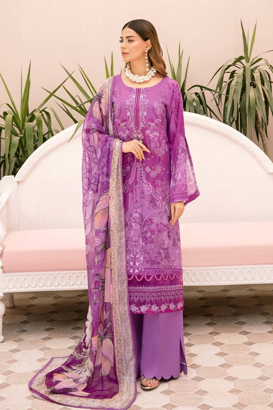 Img_rangrez_by_ramsha_lawn_22_awwal_boutique