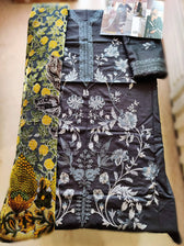 img_velvet_palachi_shawl_awwal_boutique