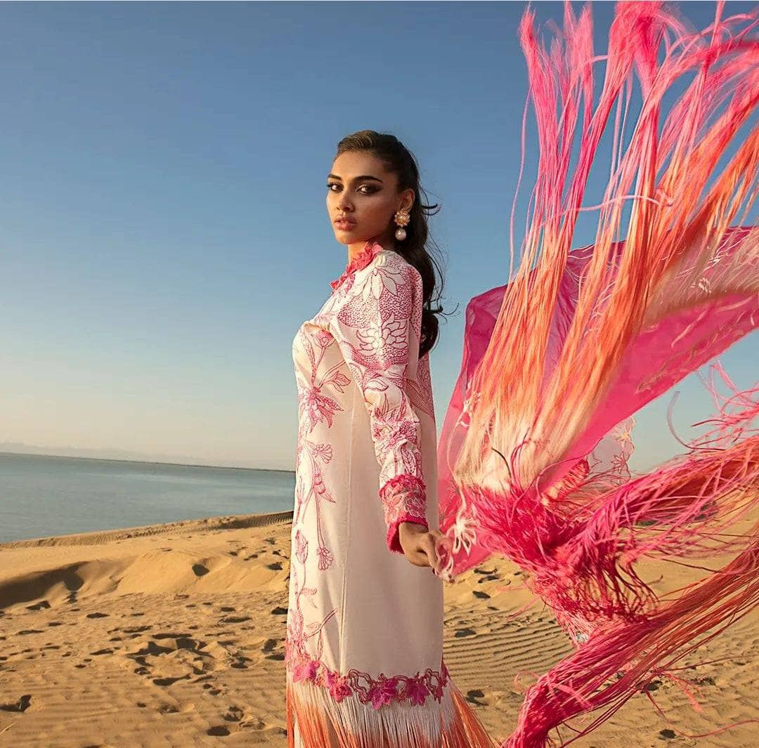 img_rang_rasiya_lawn_23_awwal_boutique