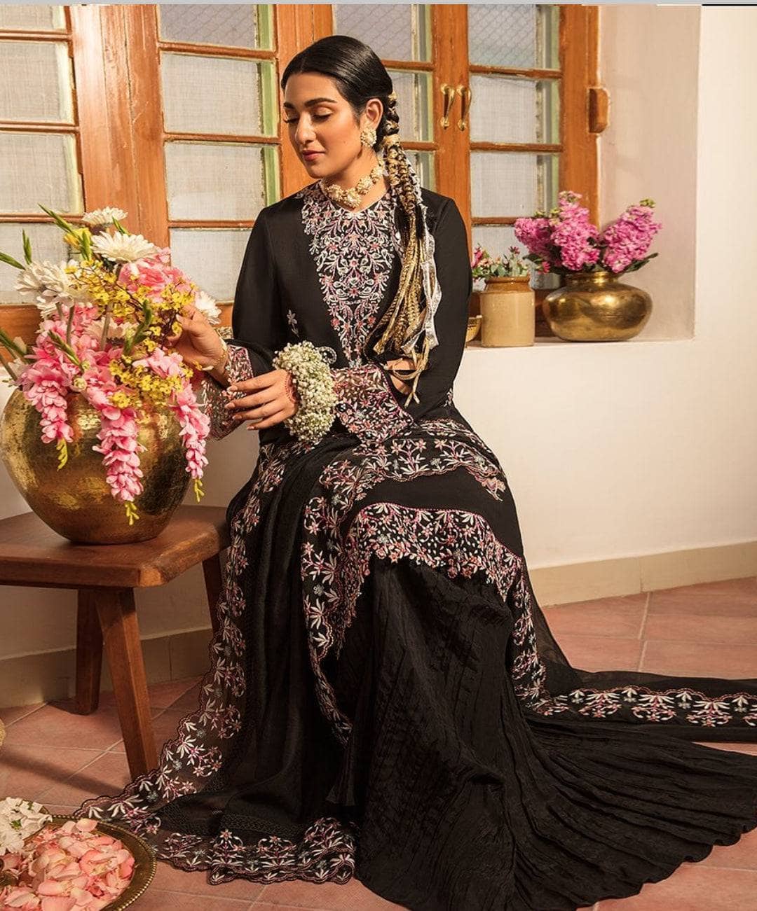 img_rang_rasiya_lawn_23_awwal_boutique