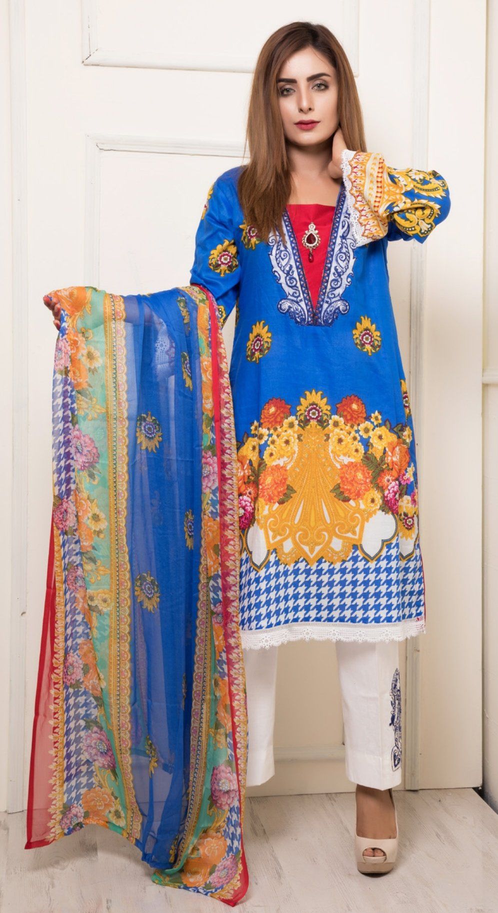 img_rangrez_economy_lawn_collection_awwal_boutique