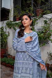 img_pakistani_low_range_suits_awwal_boutique