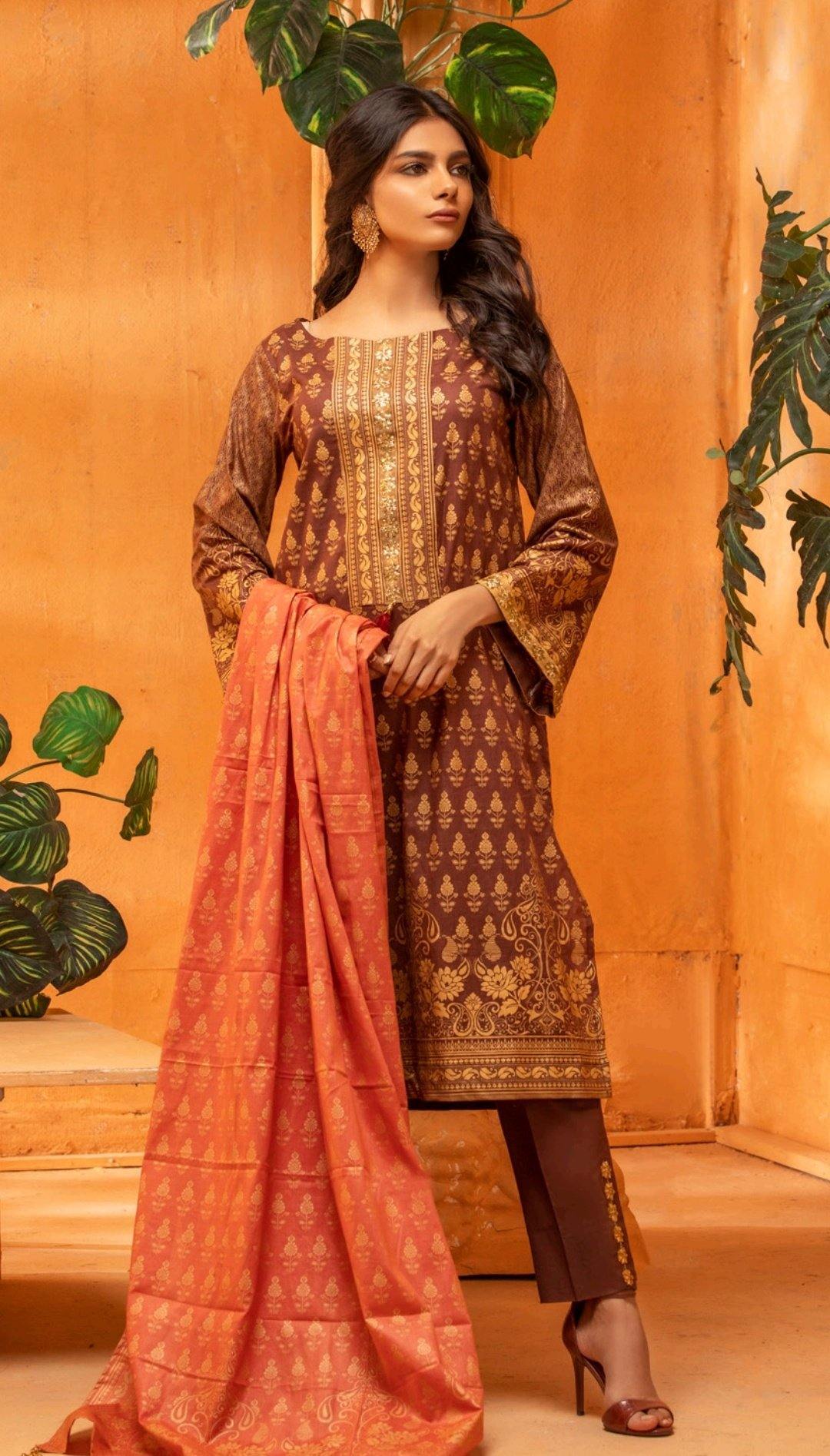 img_rangreza_banarsi_prints_on_lawn_awwal_boutique