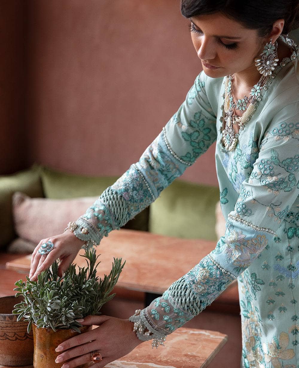 img_amaani_by_republic_womens_wear_awwal_boutique