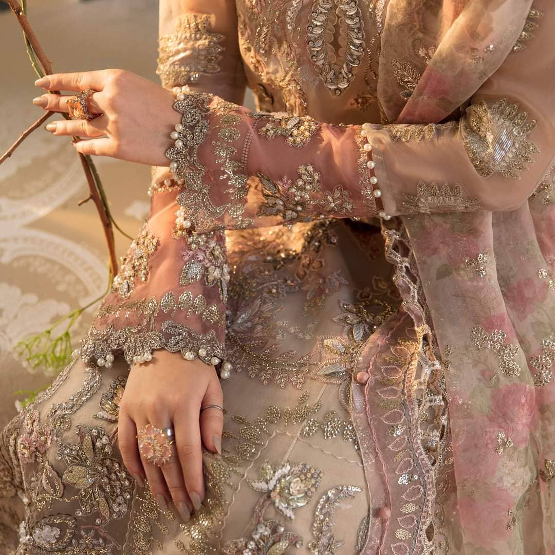 img_republic_womans_wear_wedding_awwal_boutique
