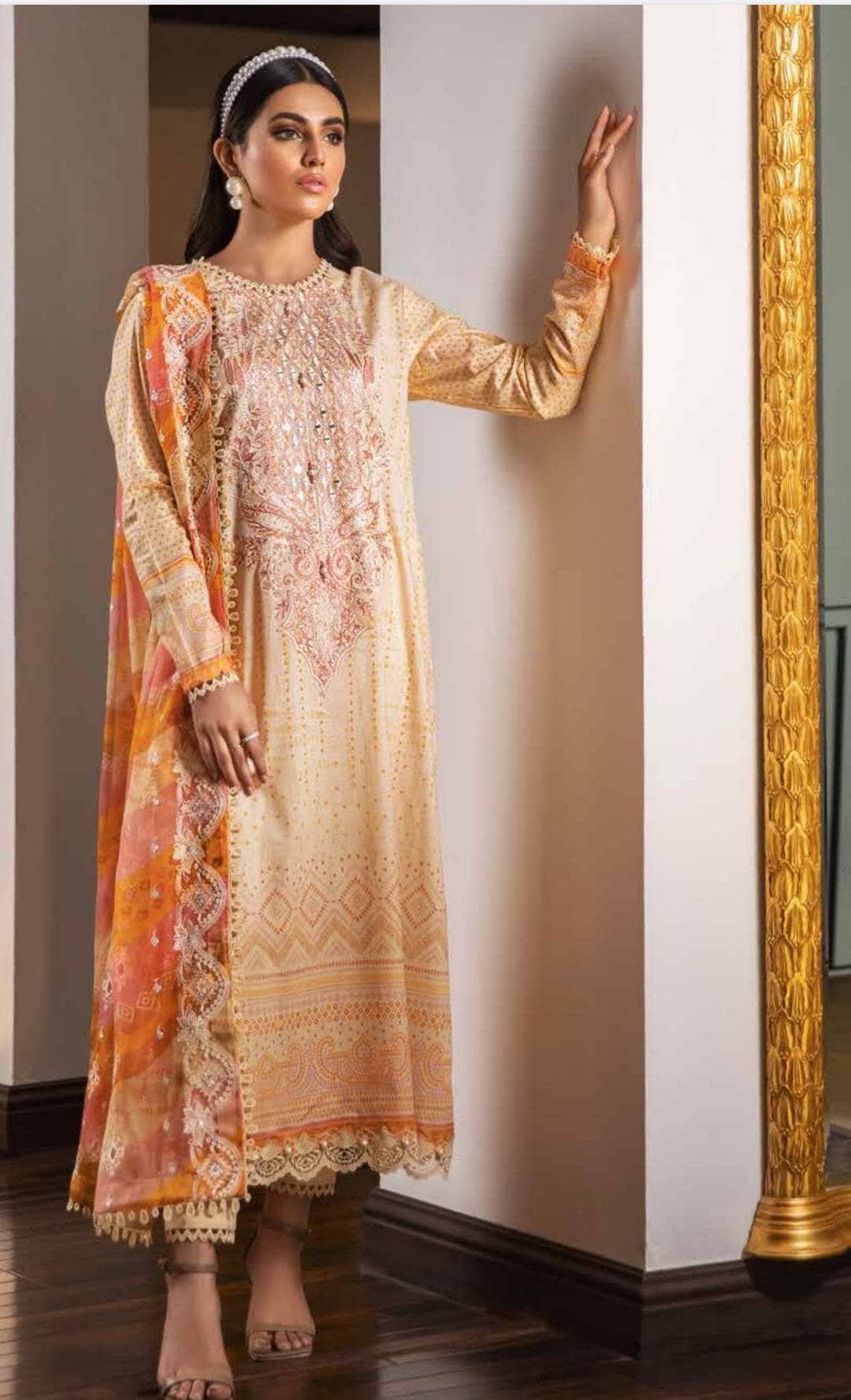 Img_afreen_by_riaz_arts_lawn_22_awwal_boutique