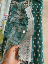 img_roheenaz_lawn_23_awwal_boutique