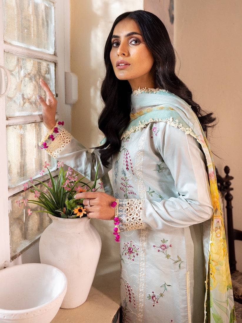 img_roheenaz_lawn_23_awwal_boutique