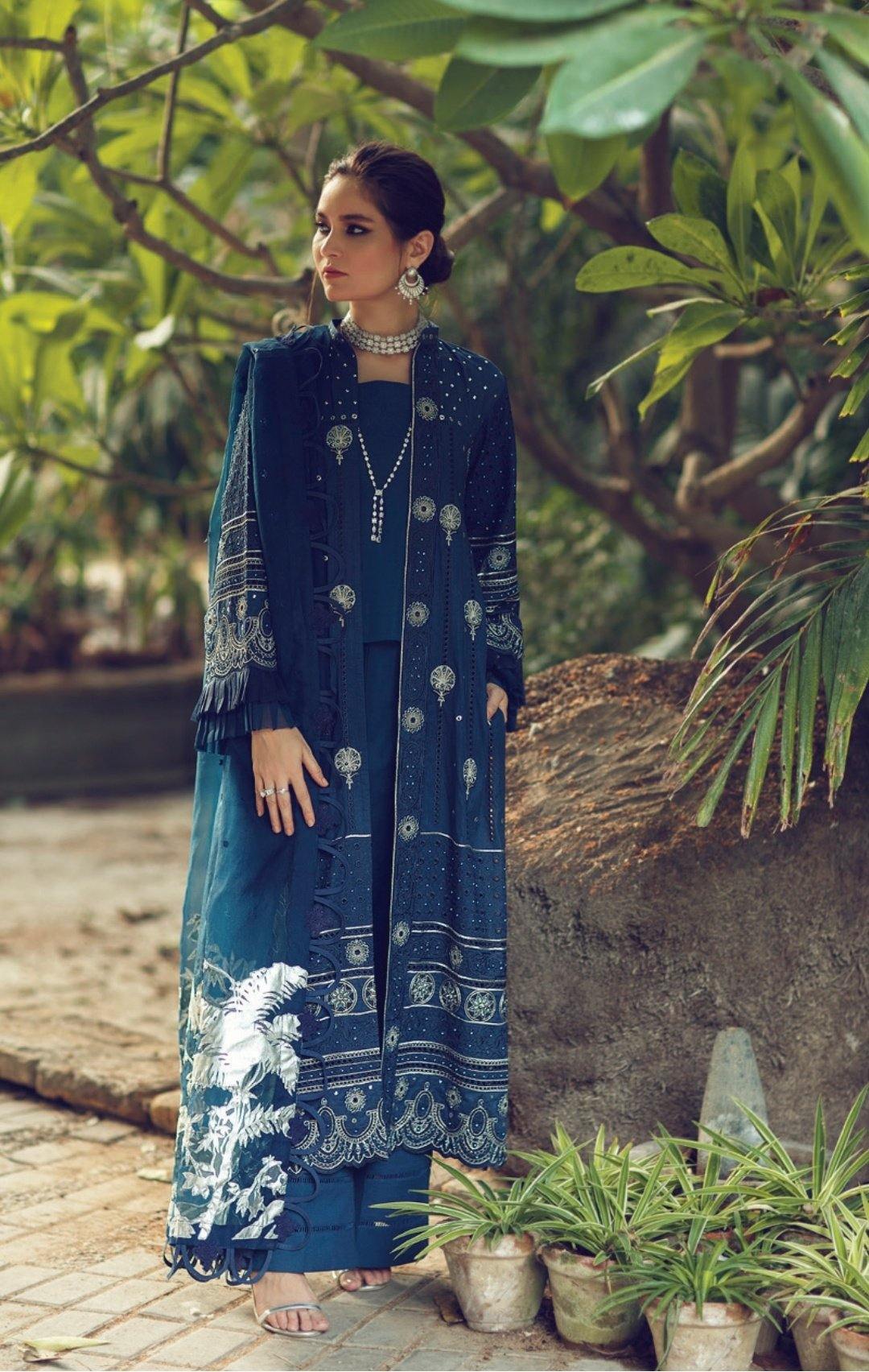 img_rouche_chikankari_lawn_2020_awwal_boutique