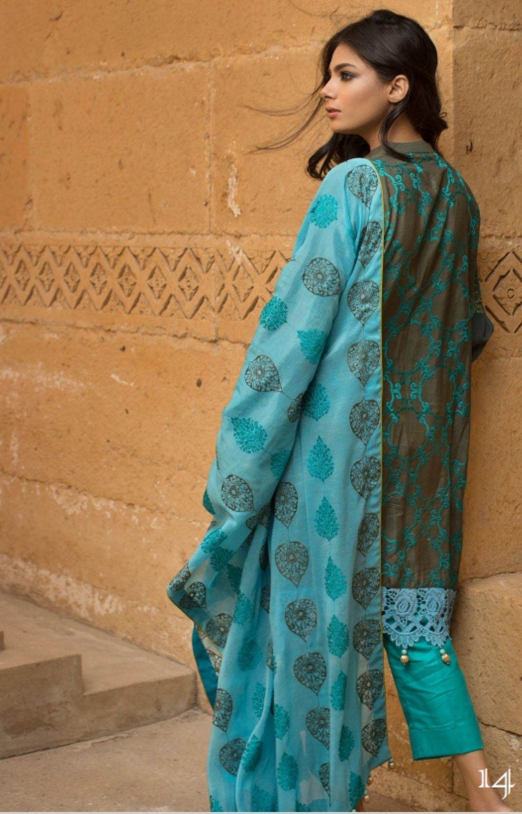 img_rub_nawaz_lawn_collection_awwal_boutique