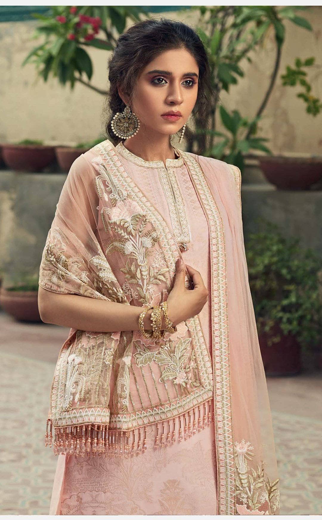 img_rungeela_dhagaa_luxury_lawn_awwal_boutique