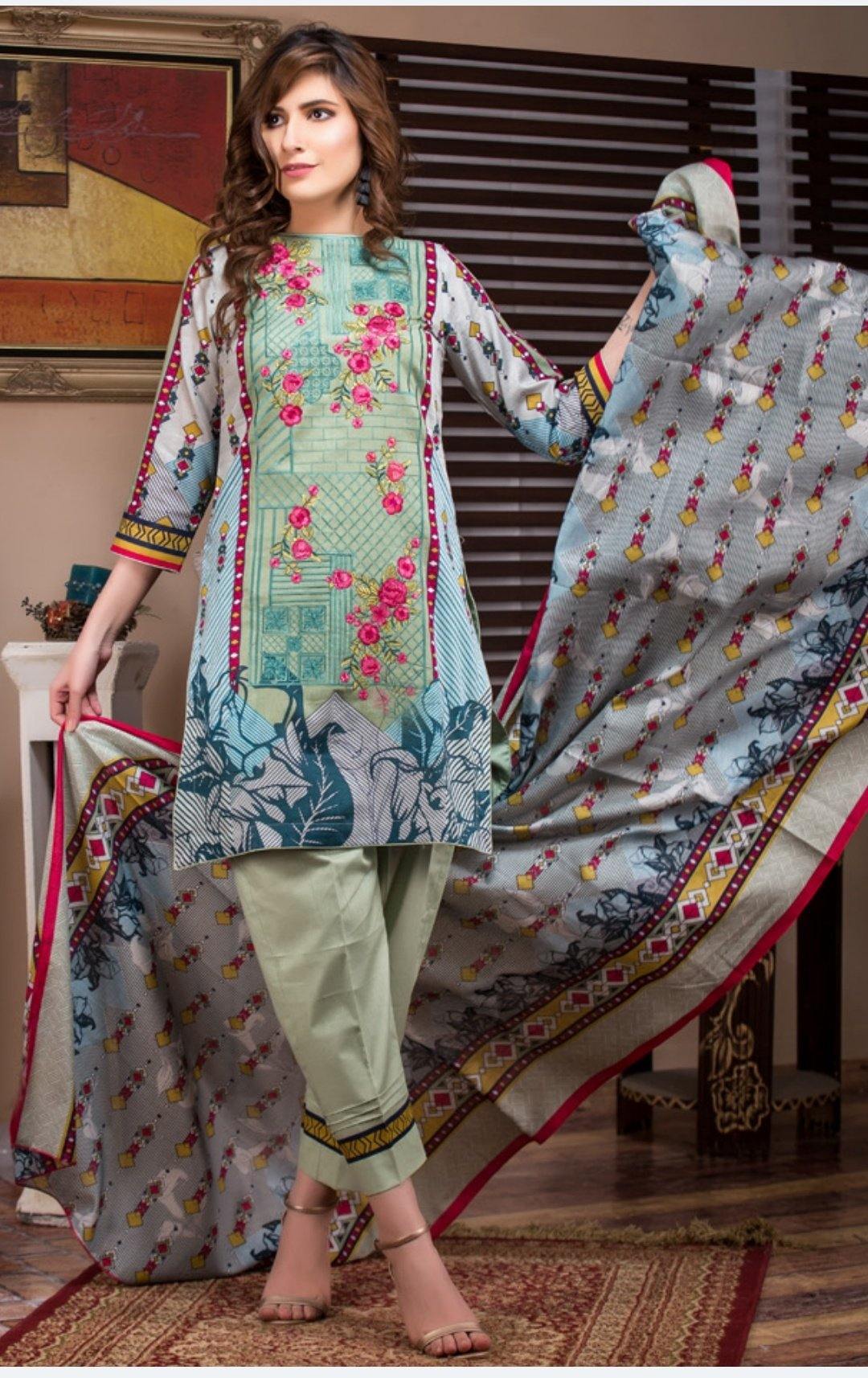 img_ruqayya_lawn_collection_awwal_boutique_by_mtf_textiles