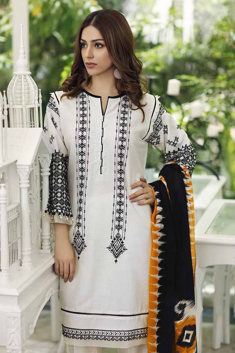 img_gul_ahmed_cambric_collection_awwal_boutique