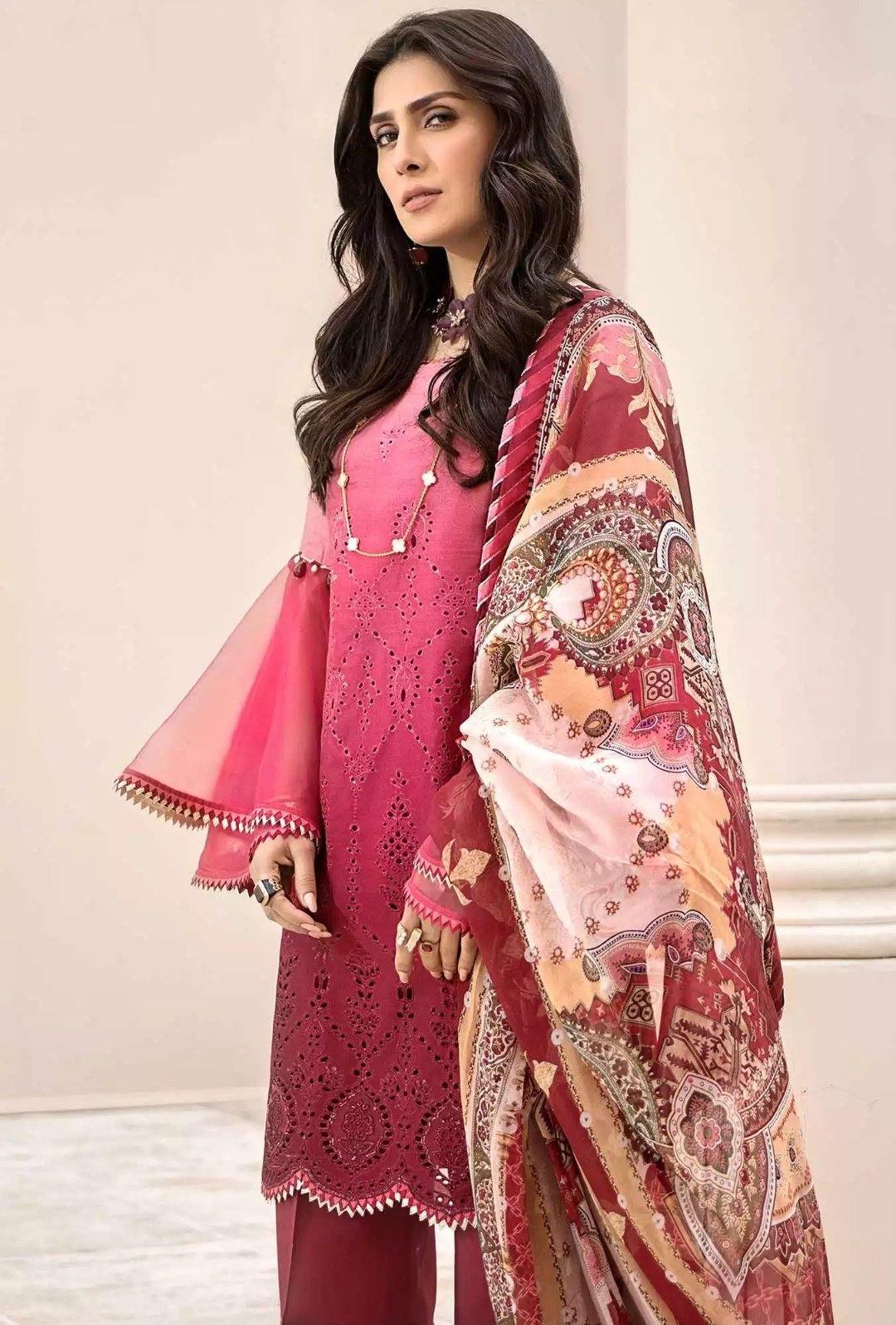 img_saadia_asad_noor_lawn_2020_awwal_boutique