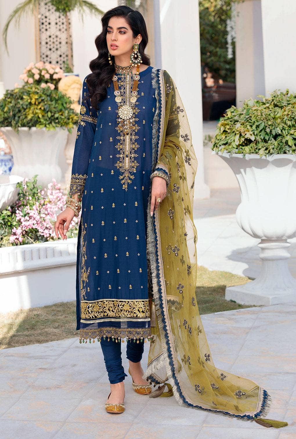img_saadia_asad_chikankari_lawn_22_awwal_boutique