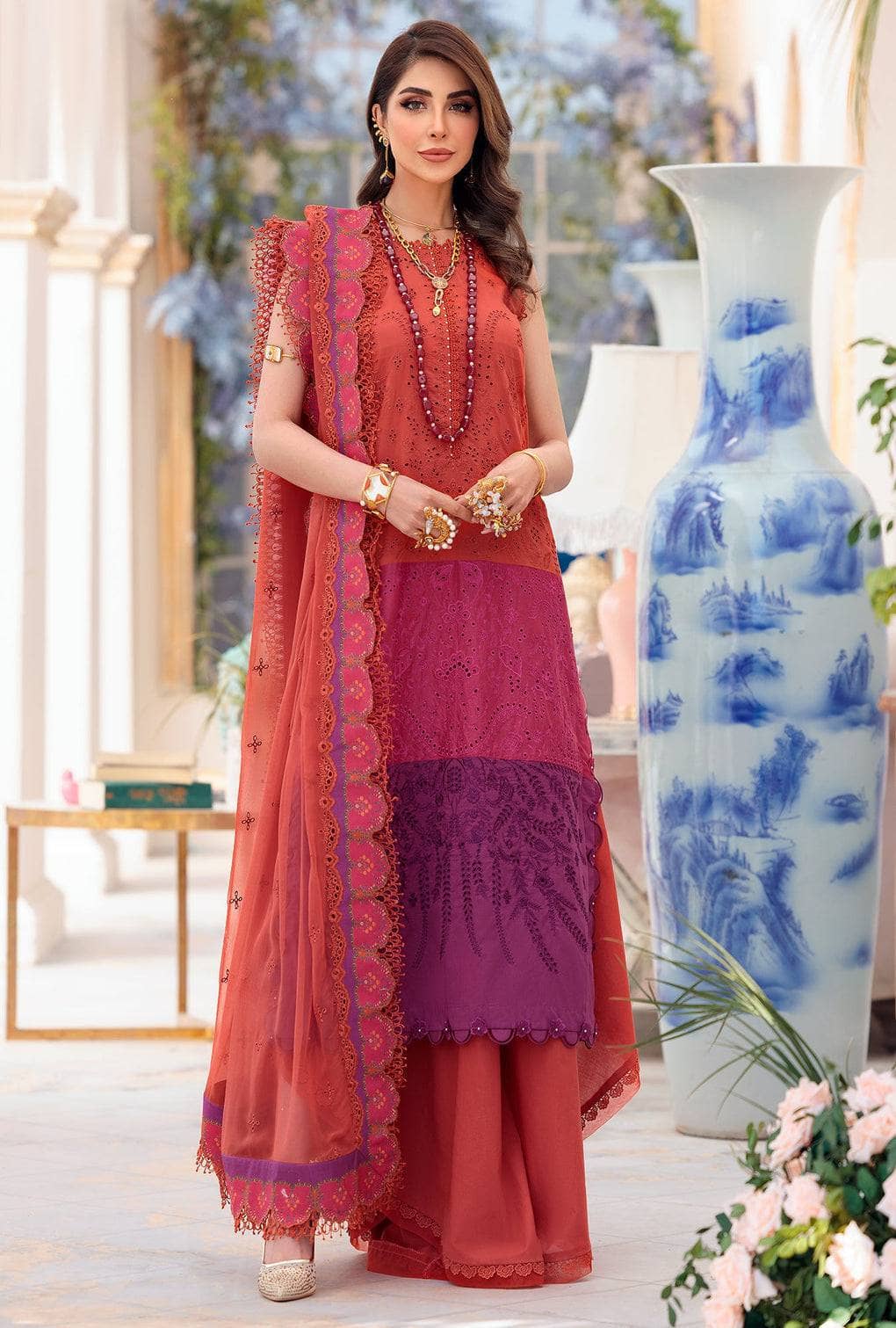 img_saadia_asad_chikankari_lawn_22_awwal_boutique