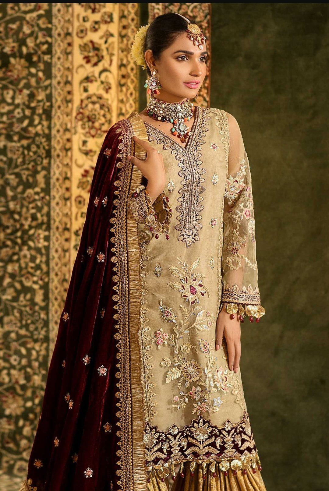 img_saadia_asad_noor_embroidered_collection_awwal_boutique