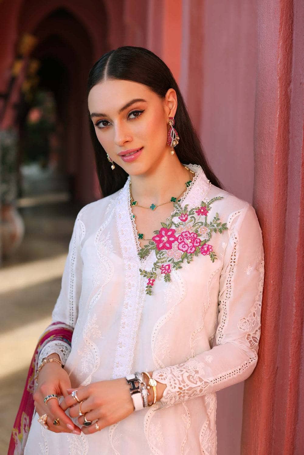 img_saadia_asad_noor_chikankari_23_awwal_boutique