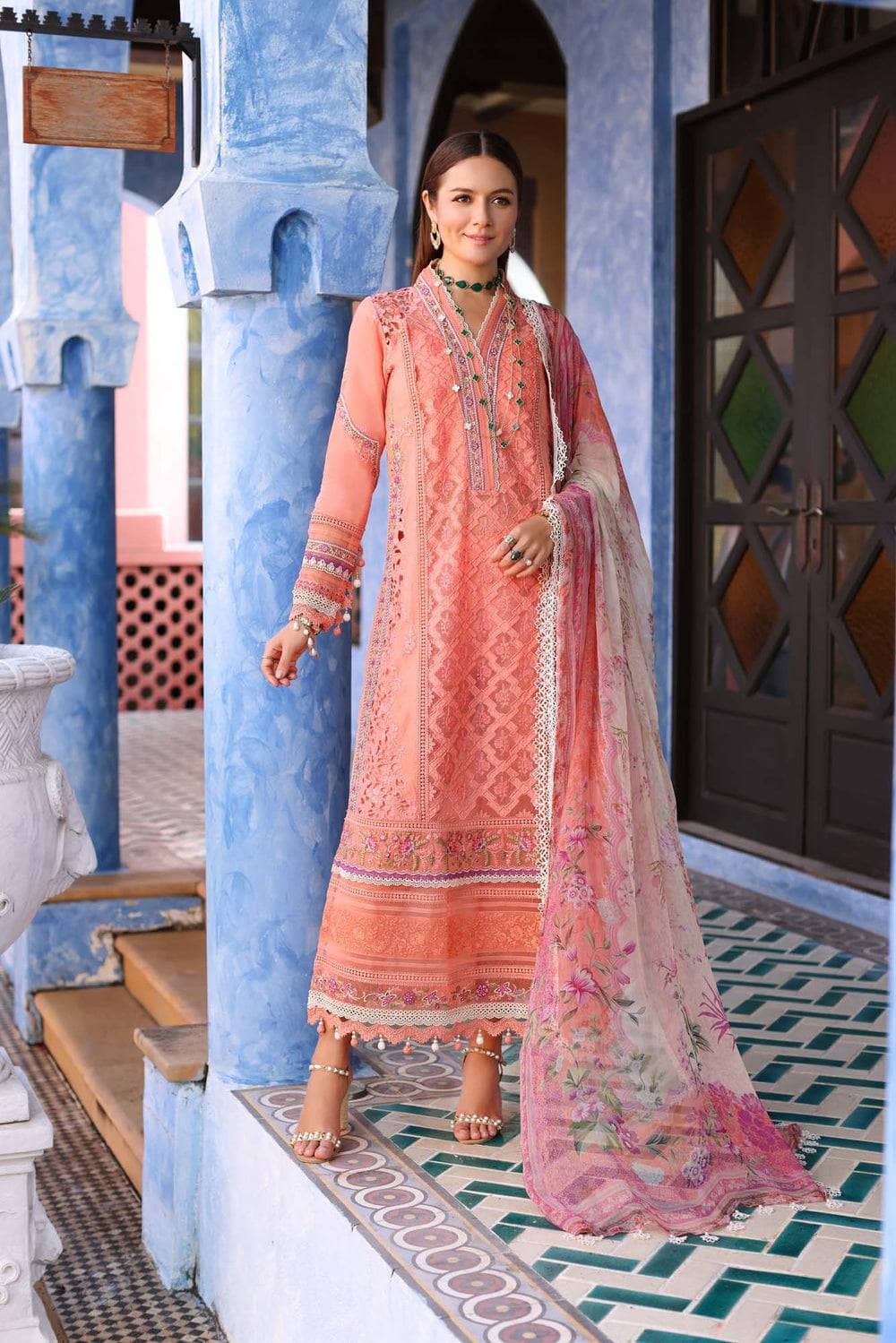 img_saadia_asad_noor_chikankari_23_awwal_boutique