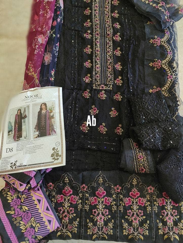 img_saadia_asad_laserkari_chiffon_open_pic_awwal_boutique