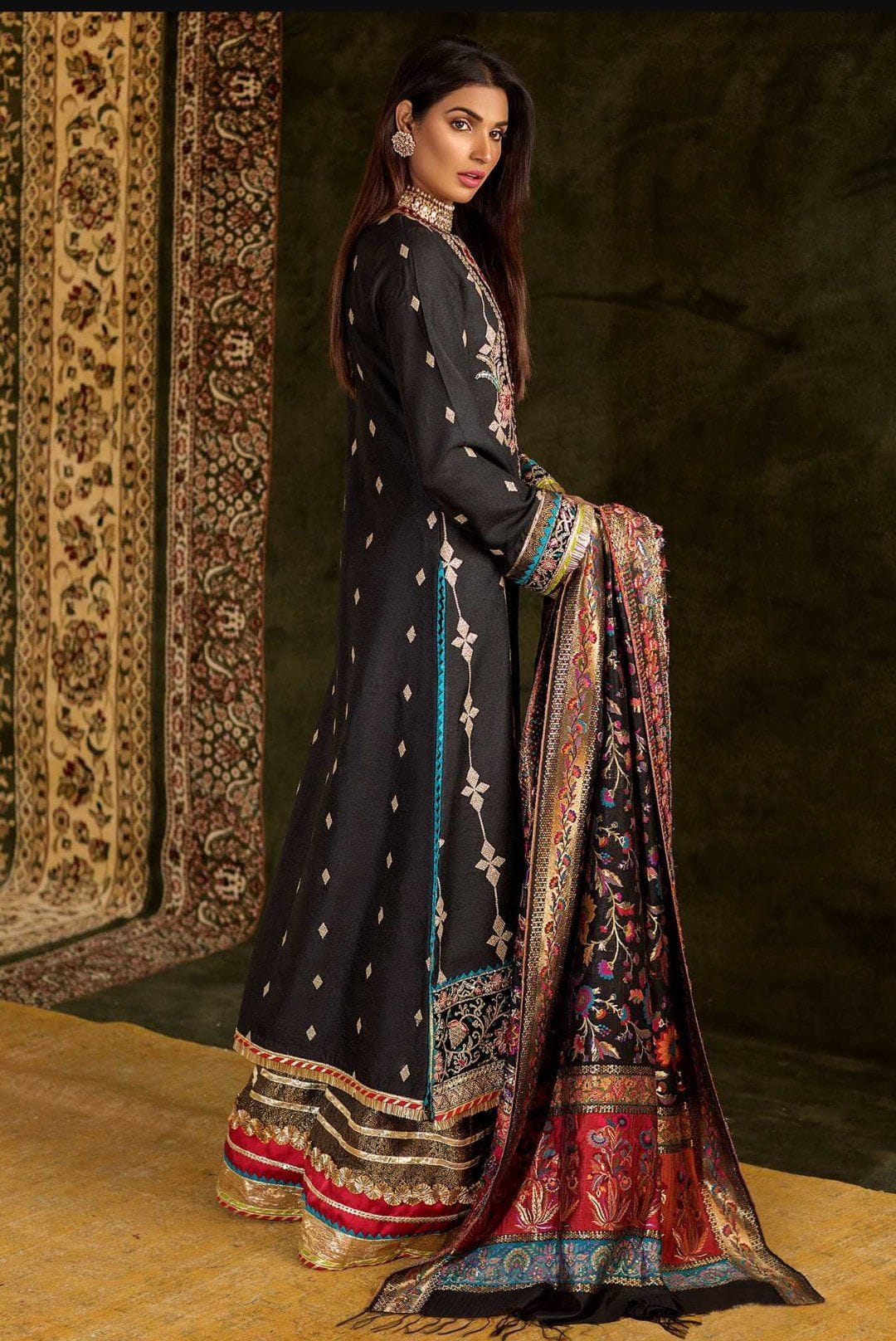 img_saadia_asad_noor_embroidered_collection_awwal_boutique