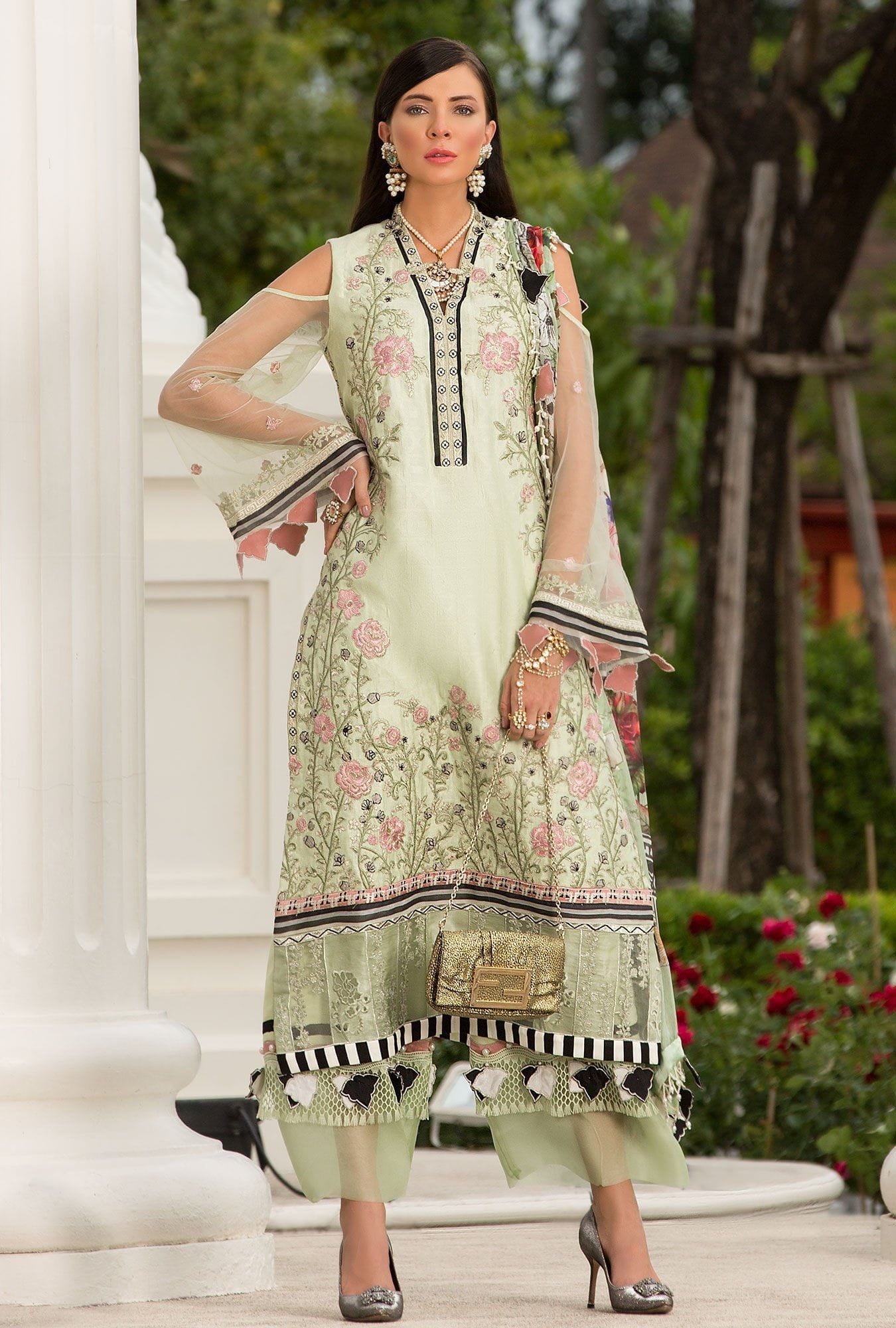 img_noor_lawn_pakistani_suits_awwal_boutique