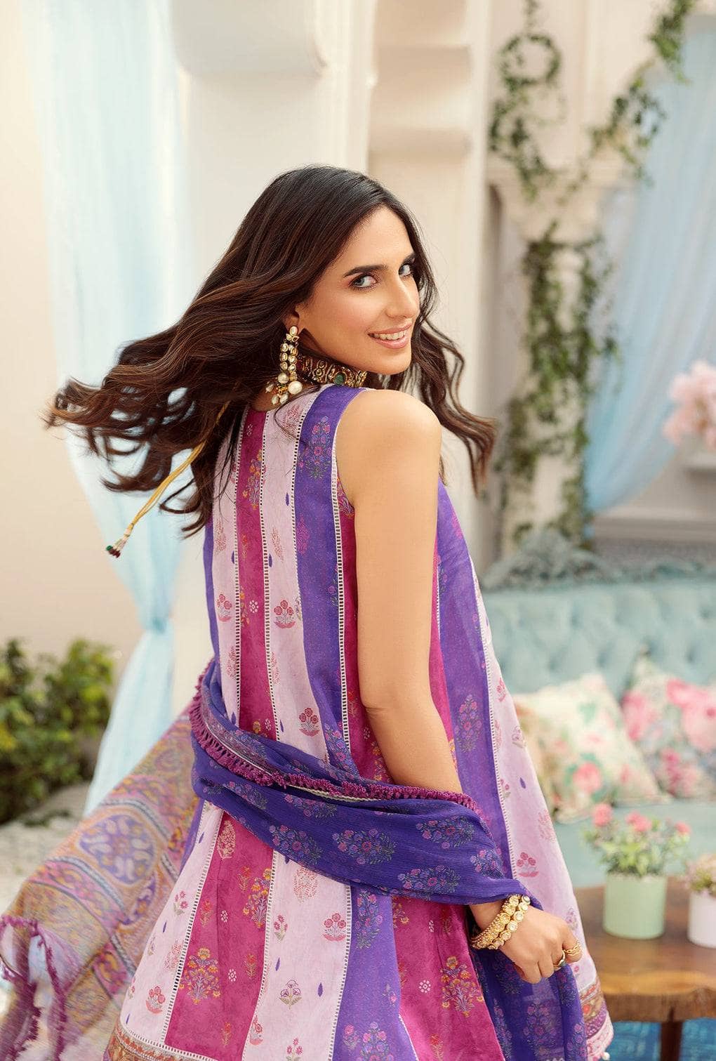 img_saadia_asad_lawn_22_awwal_boutique