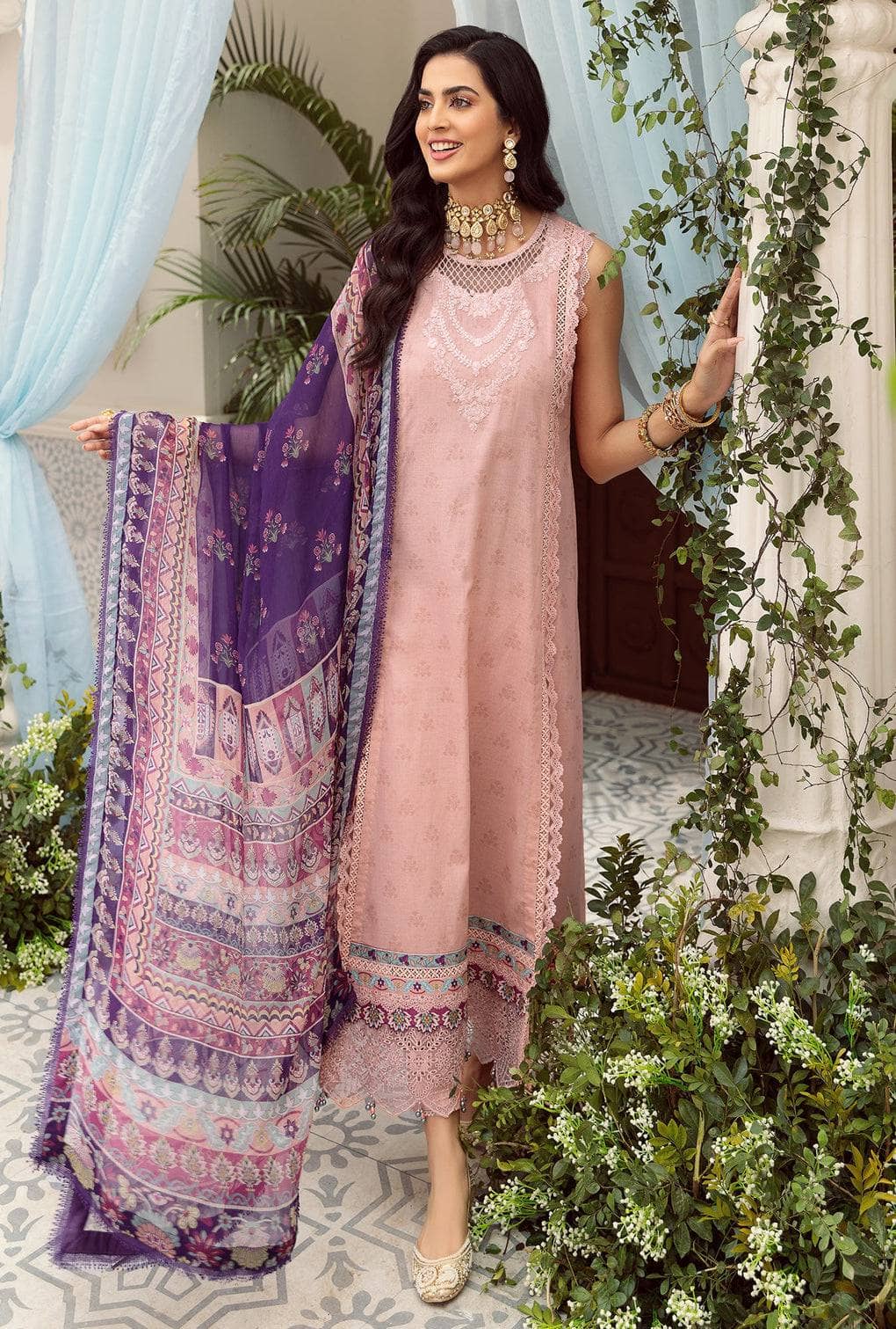 img_saadia_asad_lawn_22_awwal_boutique
