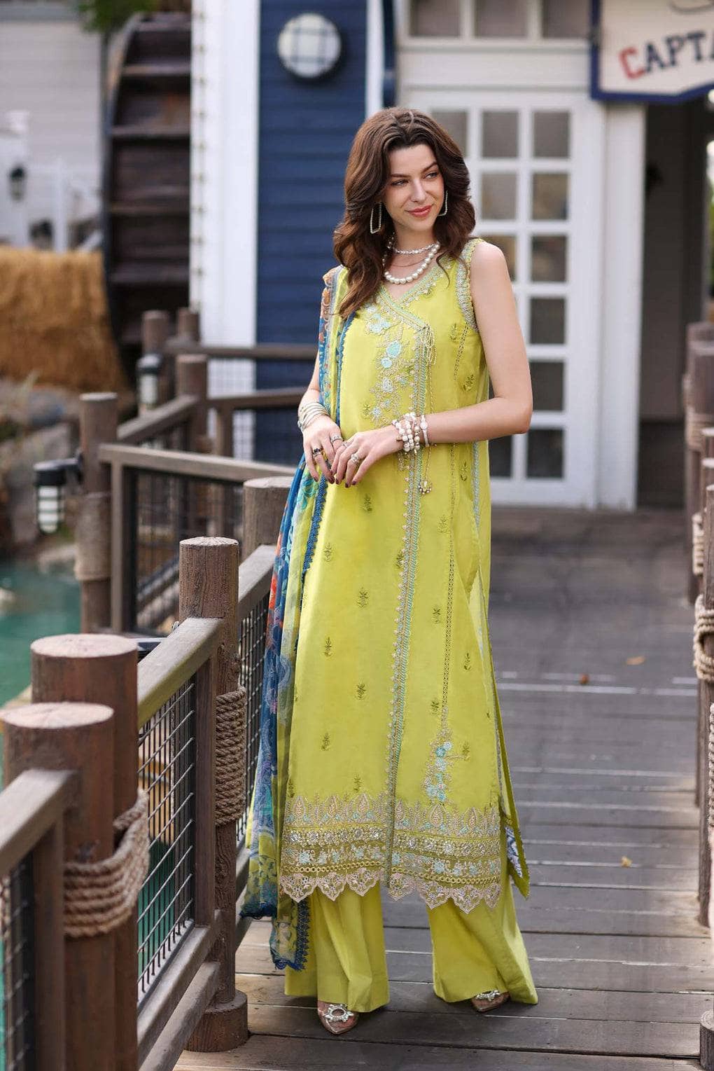 img_saadia_asad_noor_luxe_printkari_awwal_boutique