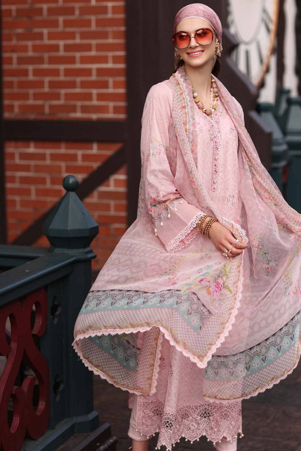 img_saadia_asad_noor_luxe_printkari_awwal_boutique