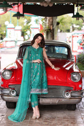 img_saadia_asad_noor_luxe_printkari_awwal_boutique