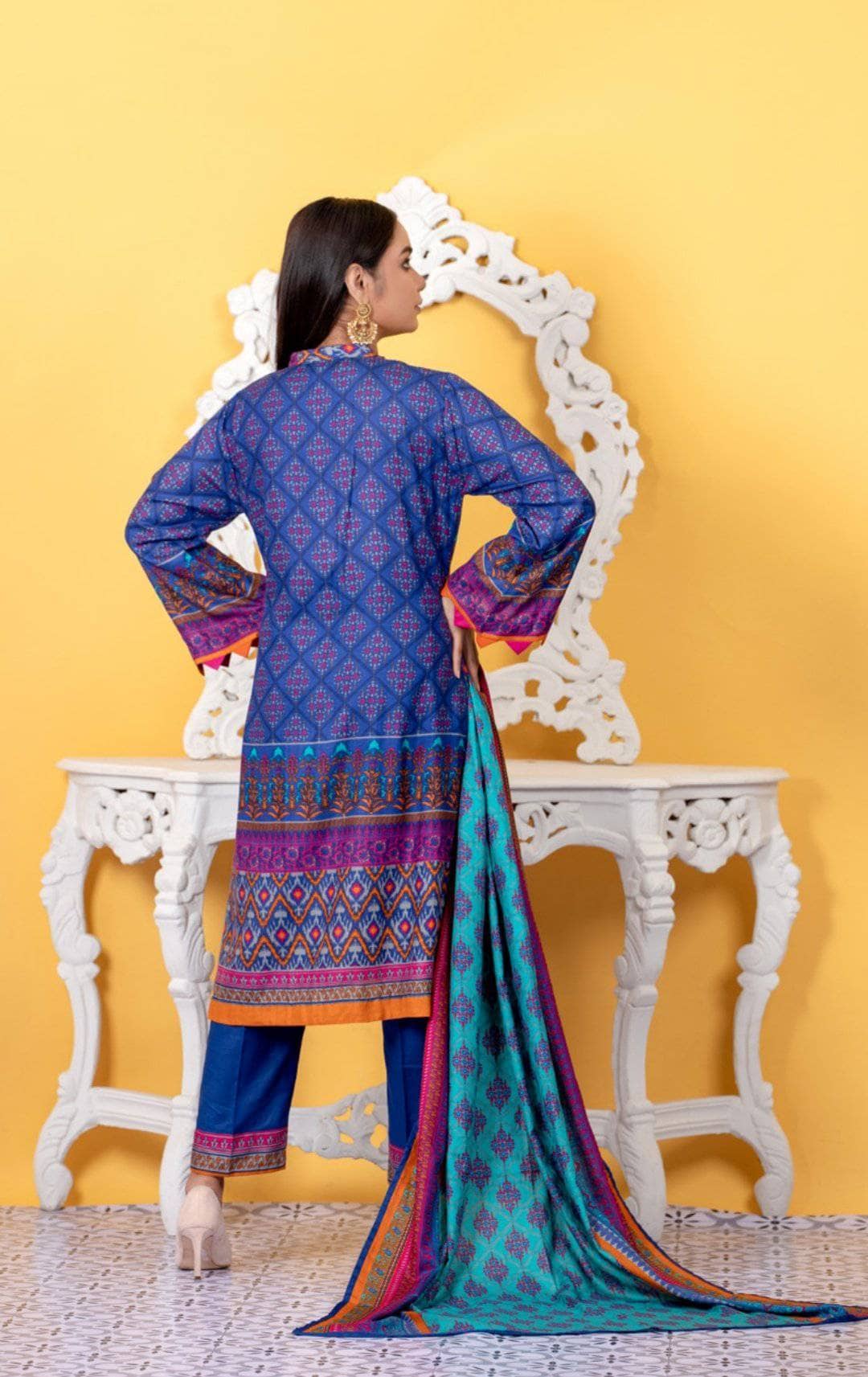 img_sahil_economy_lawn_collection_awwal_boutique_black_and_white