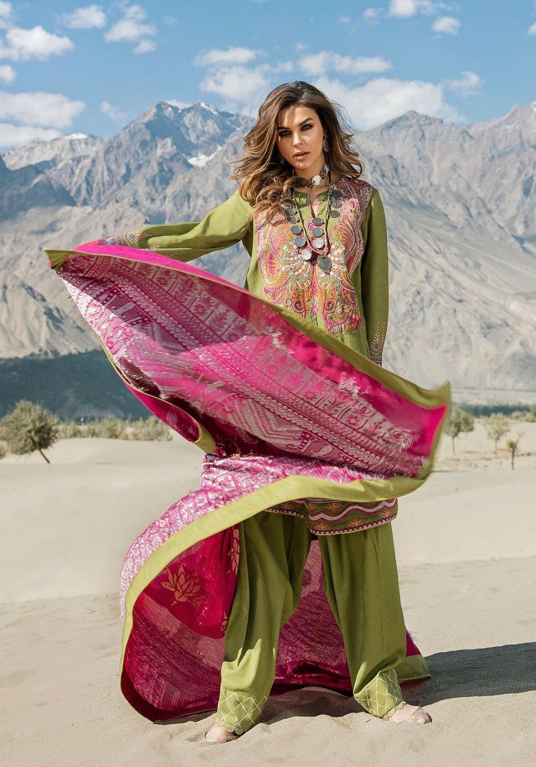 img_saira_rizwan_ittehad_winter_collection_awwal_boutique