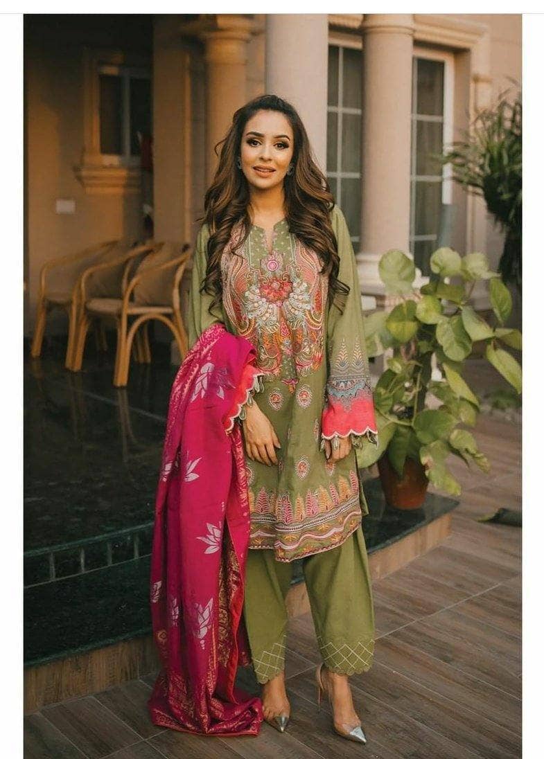 img_spotted_saira_rizwan_ittehad_awwal_boutique