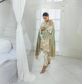 img_sana_safinaz_luxury_lawn_2021_awwal_boutique