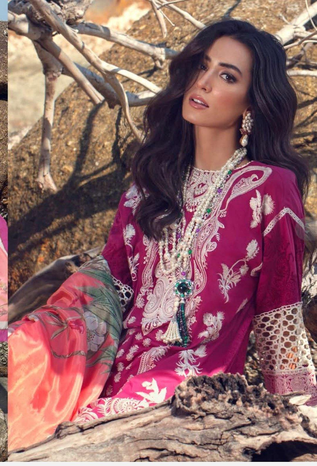 img_sana_safinaz_lawn_collection_awwal_boutique