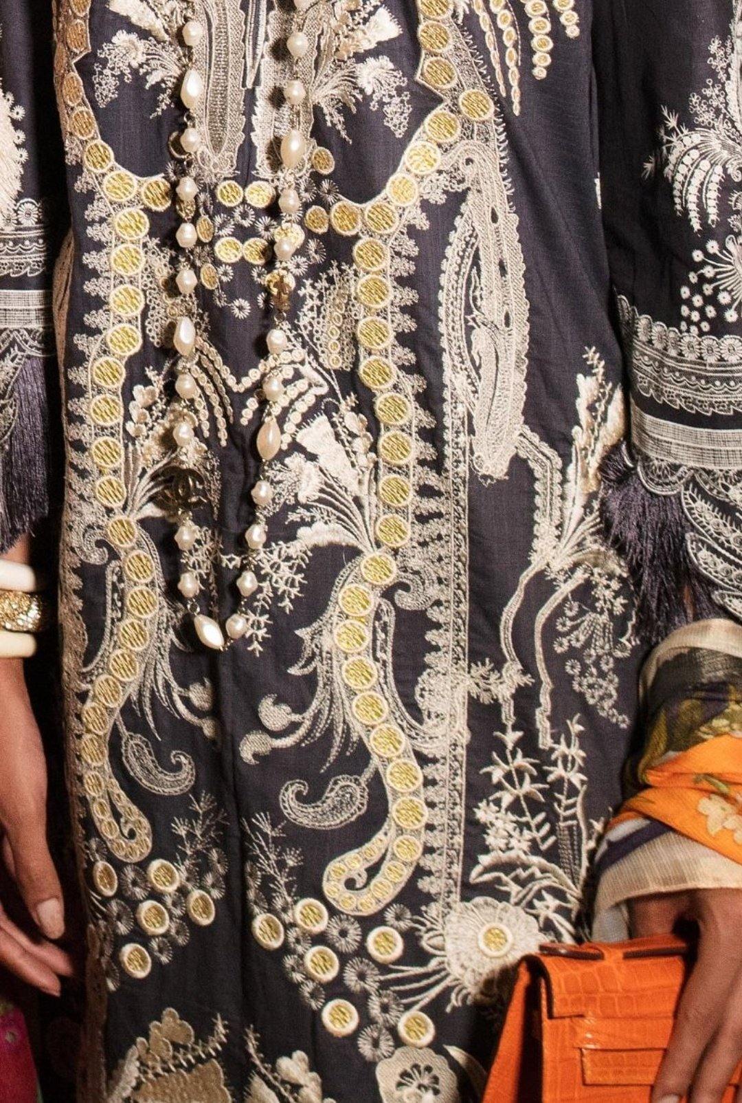 img_sana_safinaz_lawn_collection_awwal_boutique