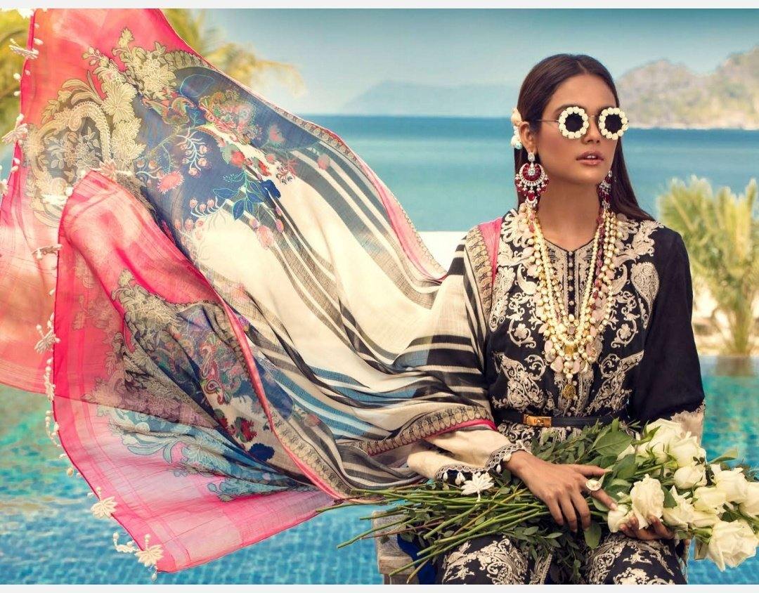 img_sana_safinaz_lawn_collection_awwal_boutique