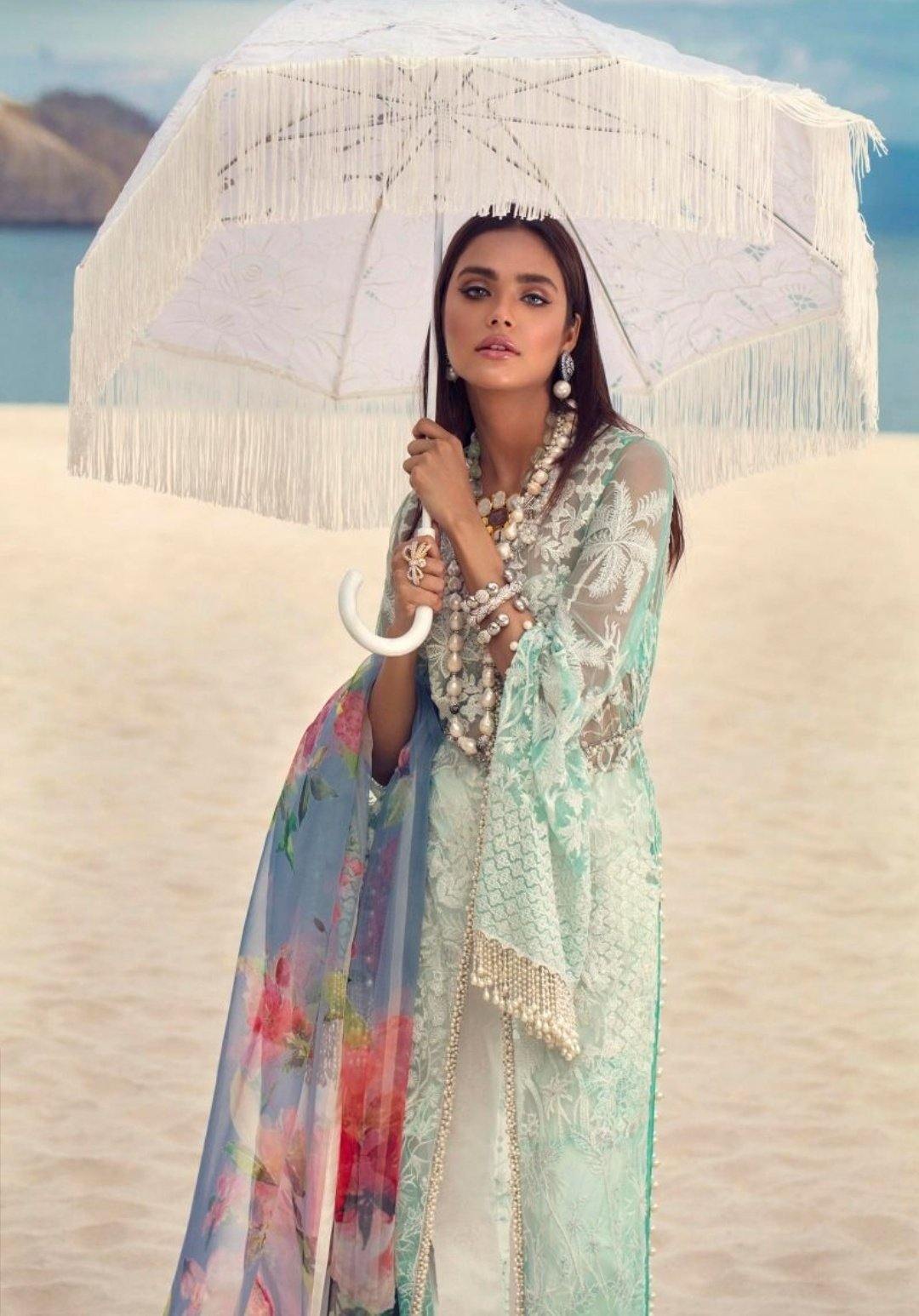 img_sana_safinaz_lawn_collection_awwal_boutique