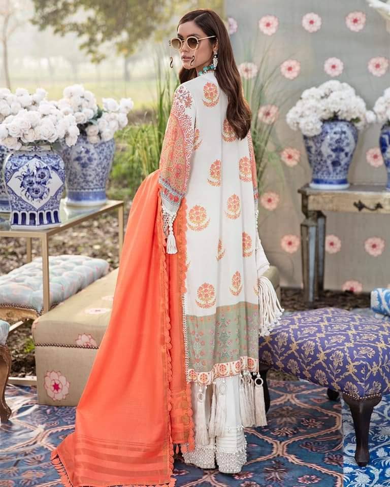 img_sana_safinaz_lawn_2021_awwal_boutique