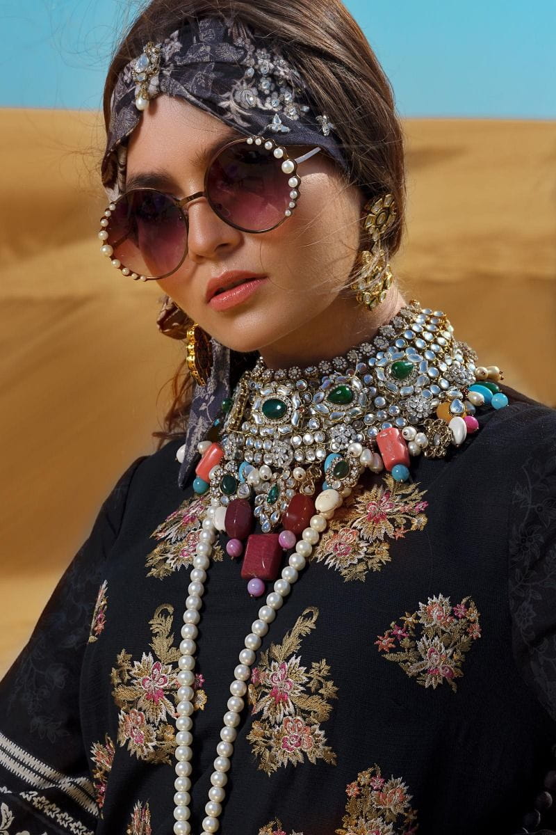 img_sana_safinaz_luxury_shawl_collection_3A_awwal_boutique